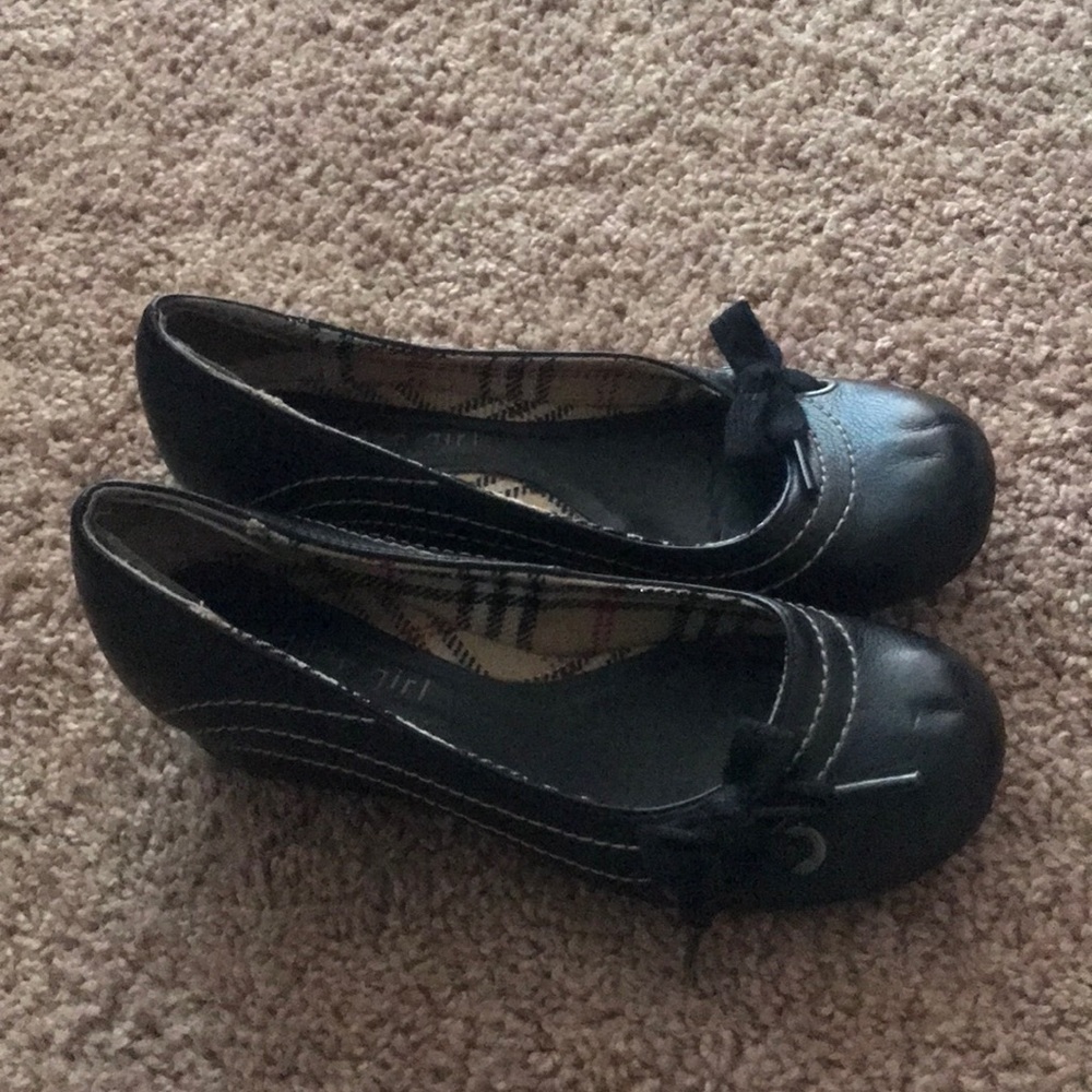 Wedge shoes